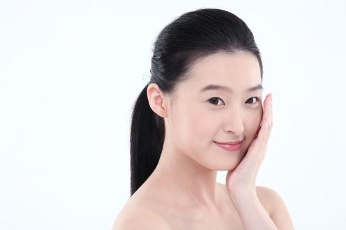 <a href='http://www.monagj.com/'>皮肤管理培训</a>，双眼皮的7大好处（一）